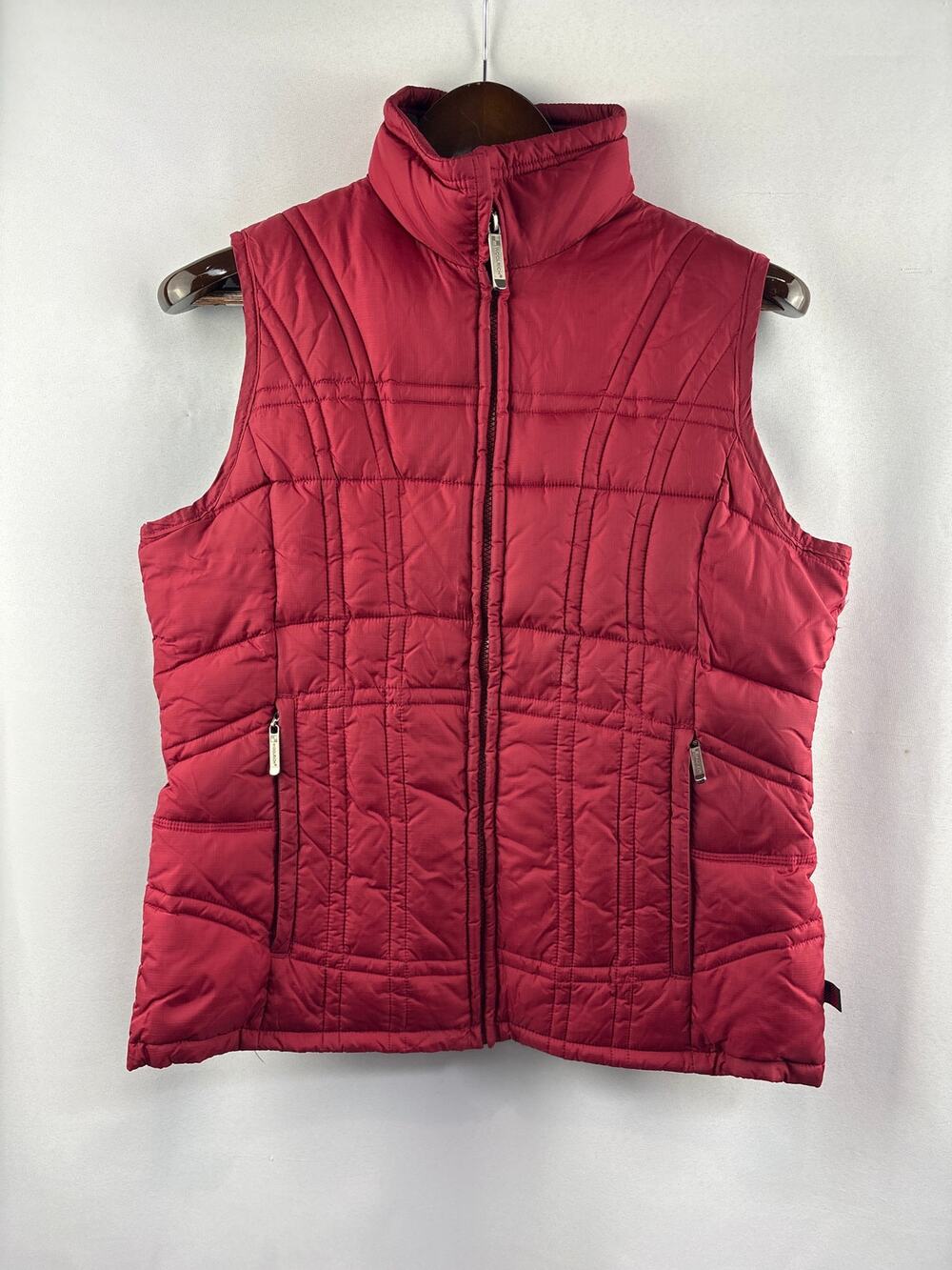Women’s Woolrich Small Brick Red Puffer Vest